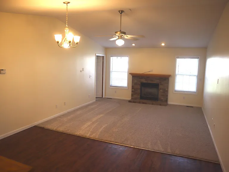604B Sunflower St — Photo 32