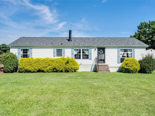 17300 Leffingwell Rd, Berlin Center, OH 44401