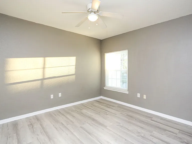 23640 Walden Center Dr #207 — Photo 26