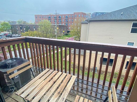 5th image of 102 W Wood St #3