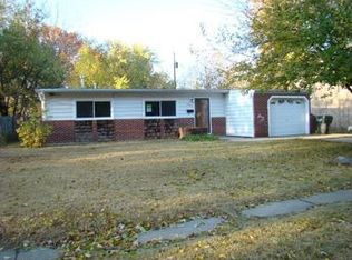 2921 SW 36th St, Topeka, KS 66614