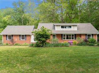 18554 Days Point Rd, Smithfield, VA 23430