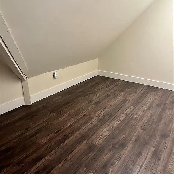 250 Willow St #3 — Photo 11