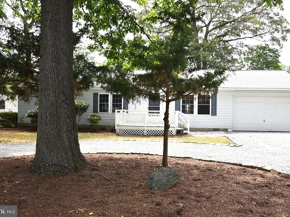 1st image of 117 River Bend Dr