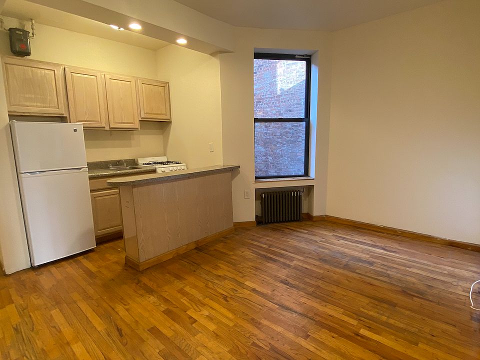 1st image of 227 E 50th St APT 20