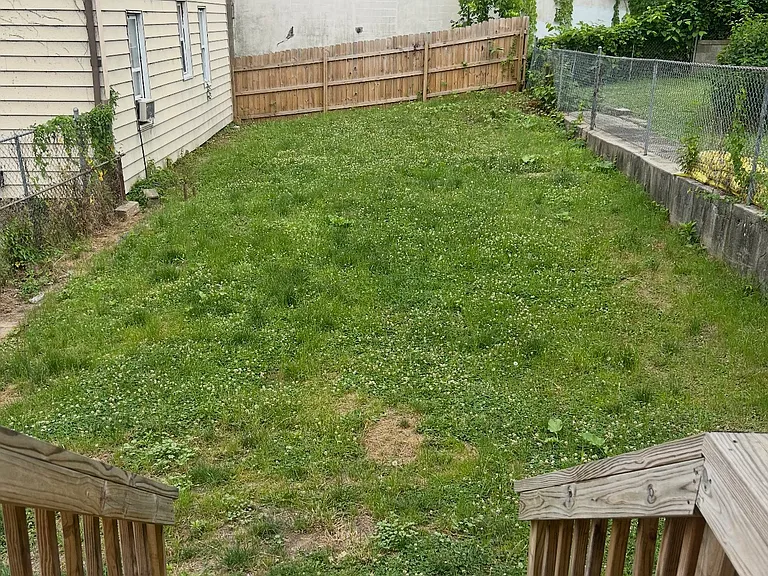 111 Churchill St — Photo 10
