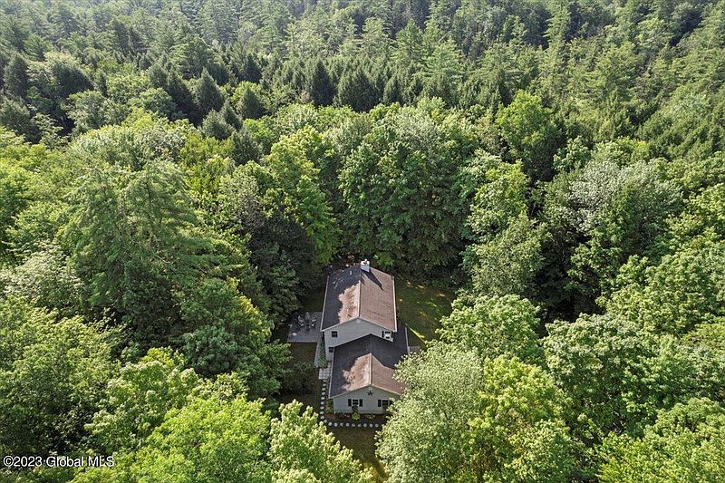 2nd image of 531 N Creek Road