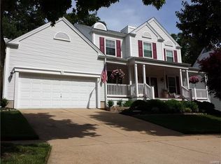 1258 Red Oak Plantation Dr, Ballwin, MO