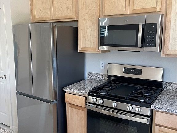 3rd image of 6735 Palmer Crest St