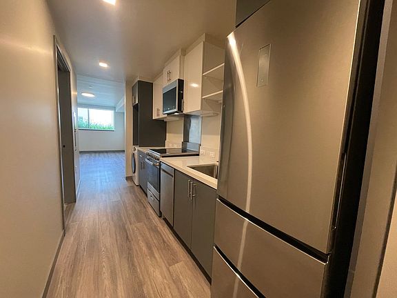 2nd image of 235 Valencia St APT 206