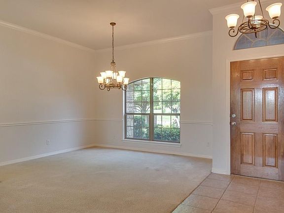 5th image of 5828 Sugar Maple Dr