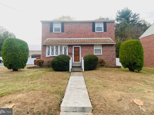 4300 Chandler Dr, Brookhaven, PA 19015