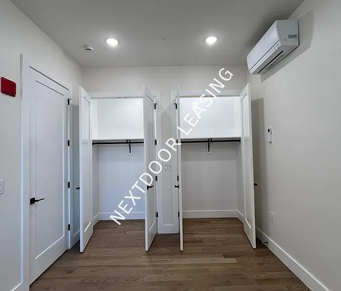 40 Lembeck Ave #204M — Photo 6