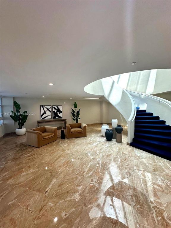 1370 S Ocean Blvd APT 902, Pompano Beach