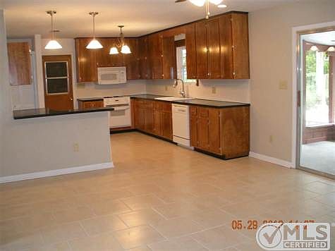 4th image of 1505 Willow Wick Dr