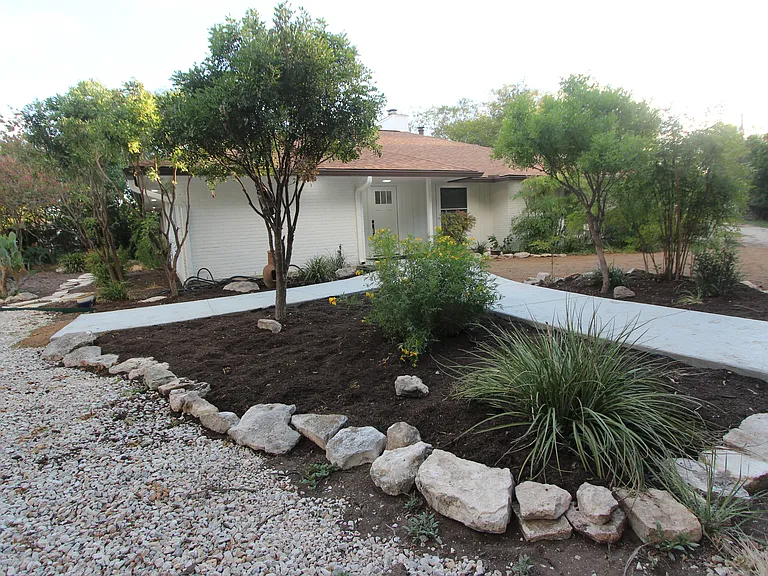 8239 Roy Ln — Photo 6