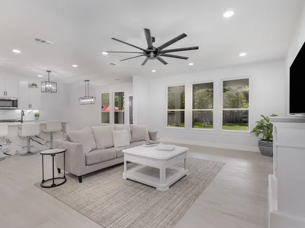 1122 S Montclair Ave, Dallas, TX 75208