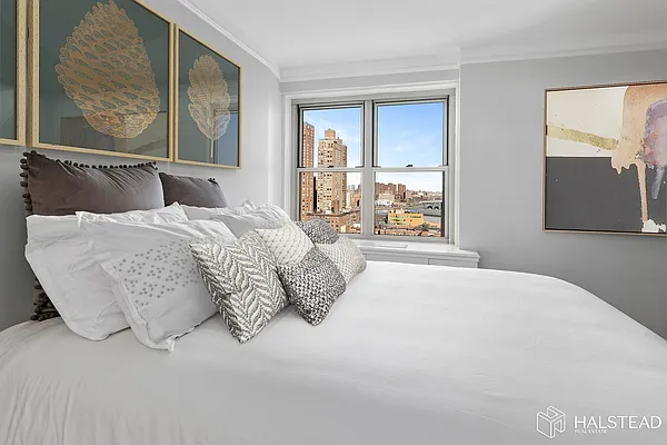 Sold by Halstead Real Estate | media 4