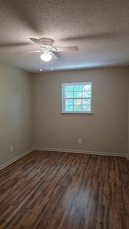 3 bed, 1188 sqft, $1,550 — Photo 4