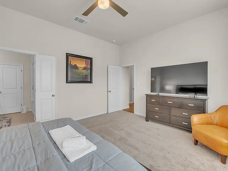 Torrita Dr — Photo 16