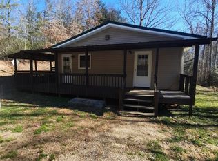 421 Berry Mountain Rd, Sylva, NC 28779