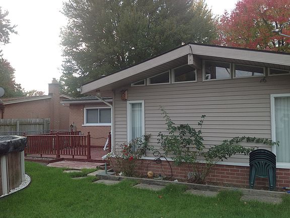 2nd image of 31322 Blair Dr