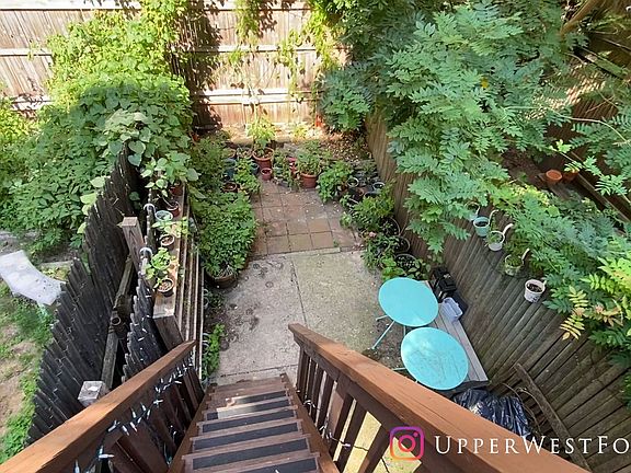 3rd image of 147 W 78th St #2R