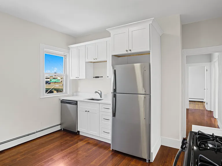 12 Redfield St #3 — Photo 20