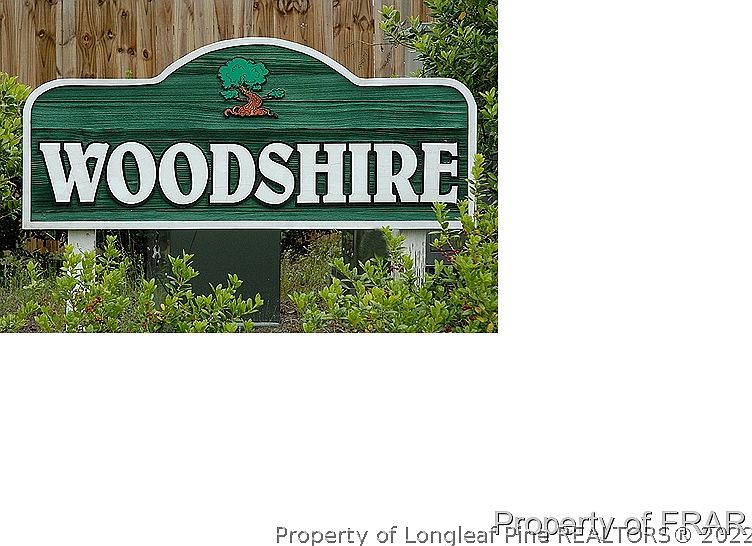 2nd image of 90 Fleetwood Lot 414