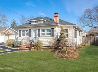 75 Willett Ave, Sayville, NY 11782