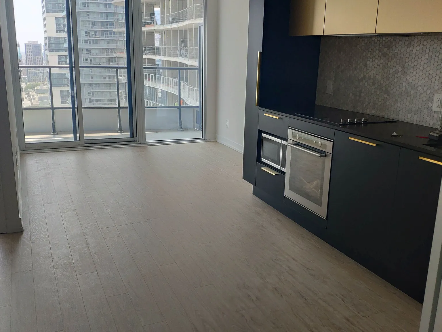2 bed, $2,700 — Photo 4