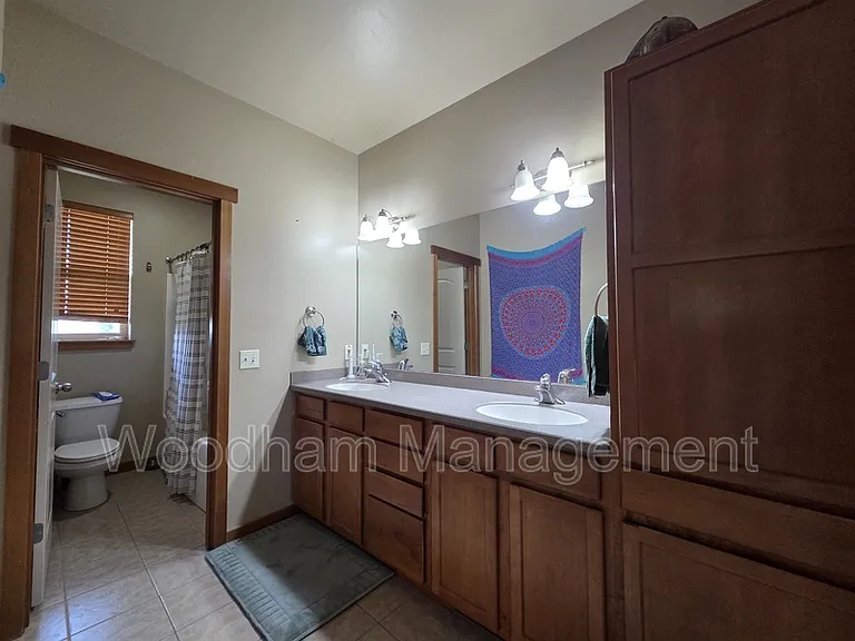 1256 Meagher Ave — Photo 9