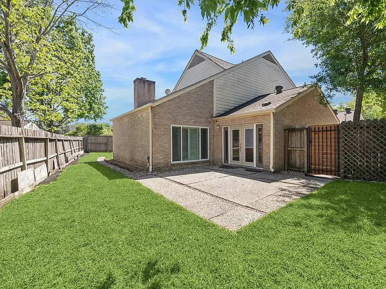 1311 Ambergate Dr — Photo 29