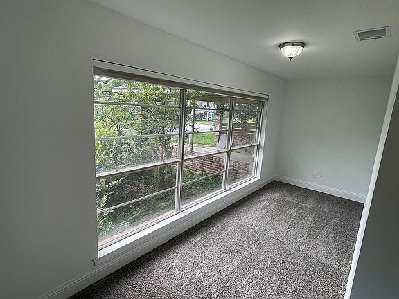 2nd image of 2103 Taylor St