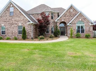 2105 NW A St, Bentonville, AR 72712
