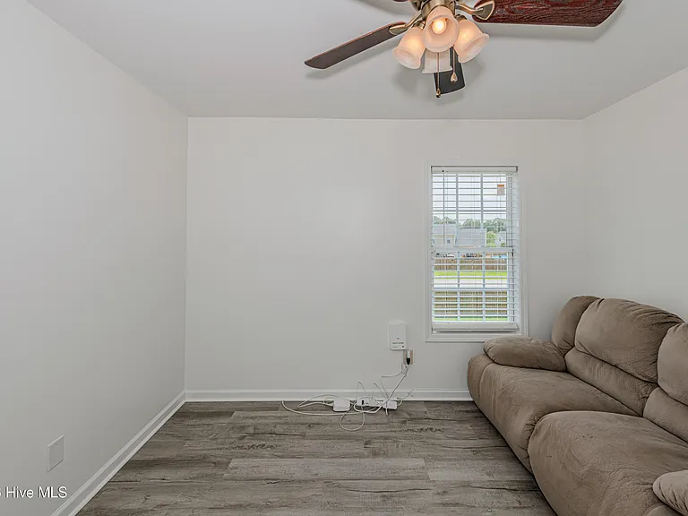 106 Chinkapin Ct — Photo 25