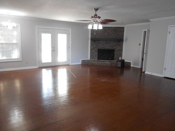 2nd image of 2607 N Sherwood Dr