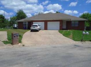 221 Fox Run Pl #A, Lowell, AR 72745