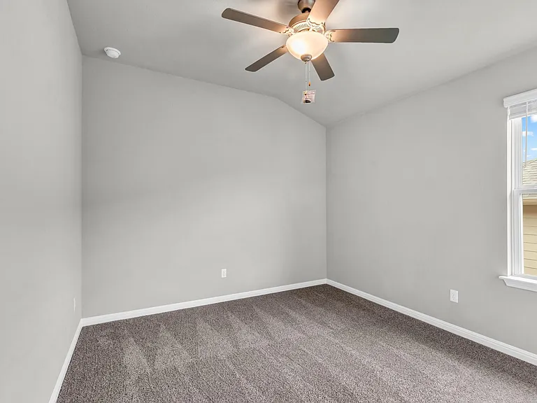 386 El Capitan Loop — Photo 31