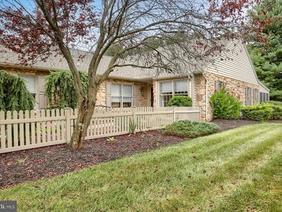 551 Farmhouse Ln, Hummelstown, PA, 17036