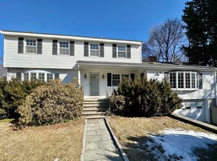 307 Glen Rd, Weston, MA 02493