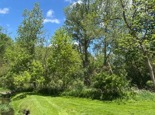 4N624 Snowbird Ct, Saint Charles, IL 60175