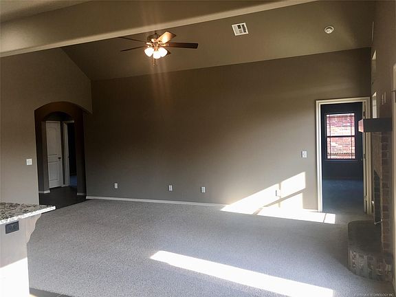 5th image of 14161 S 270th East Ave