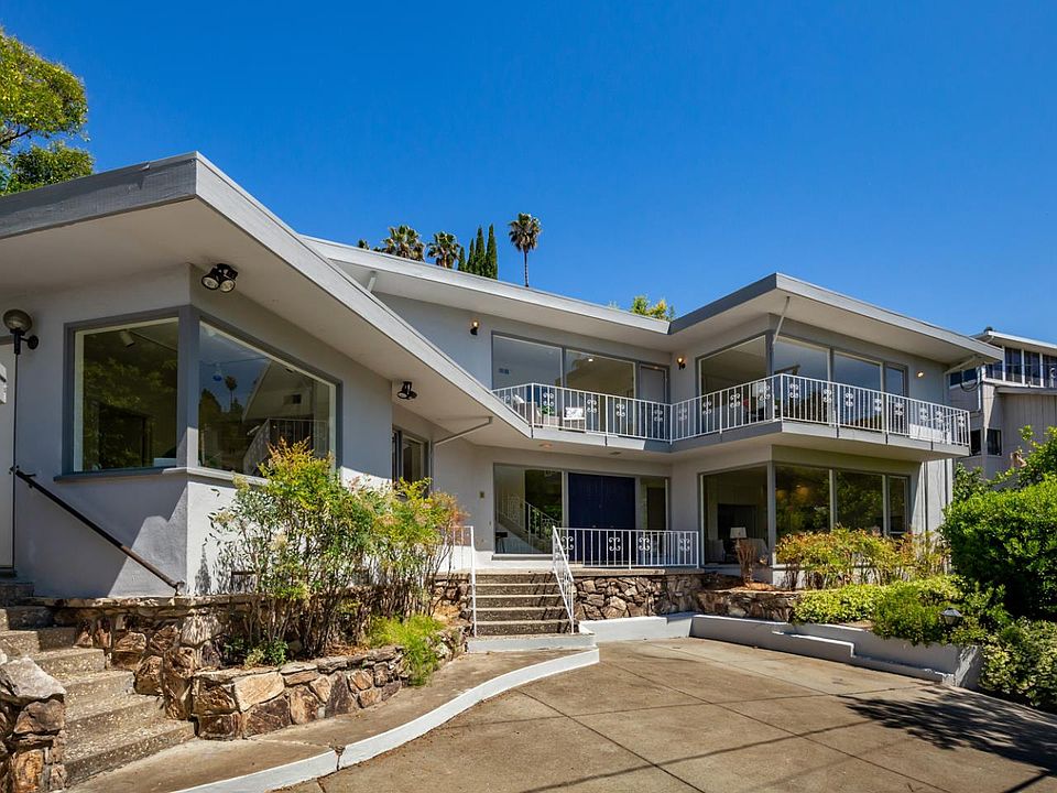 1st image of 11007 Brundage Way