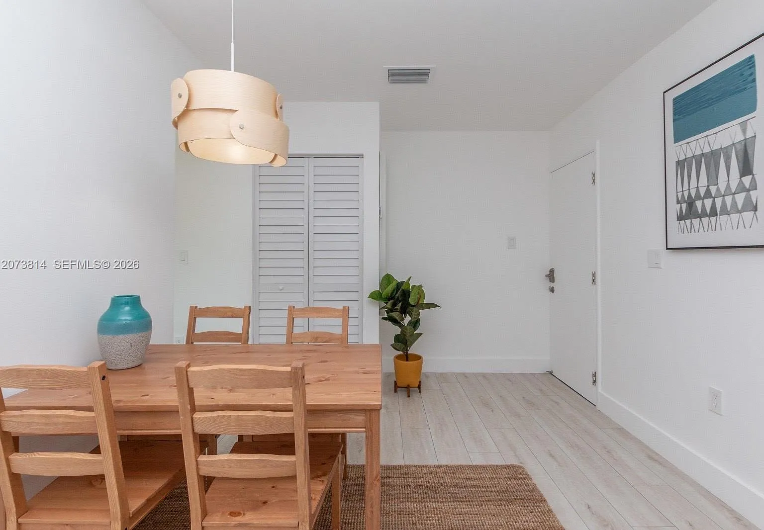 6509 NE 5th Ave — Photo 3