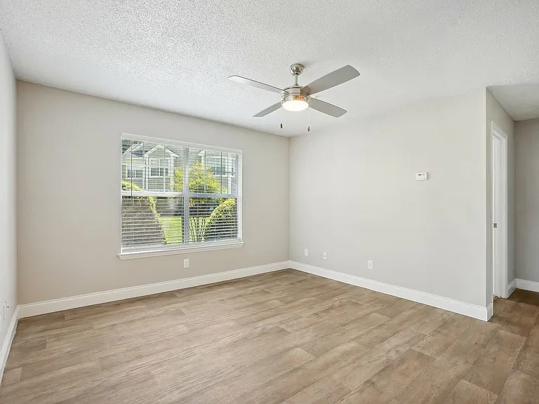 Stonebrook Apartments