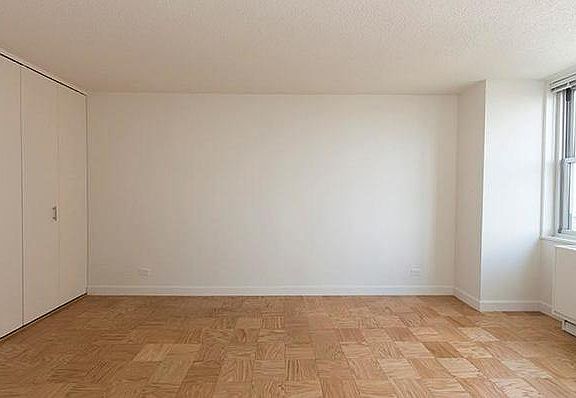 3rd image of 1675 York Ave APT 5K