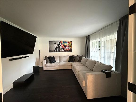 4th image of 8004 Beltrees Ct