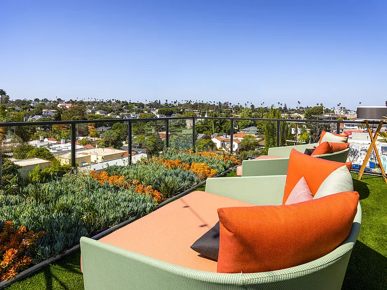 The Charlie Mar Vista — Photo 38