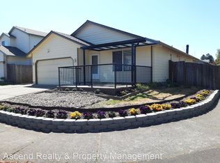 553 SE 69th Ct, Hillsboro, OR 97123